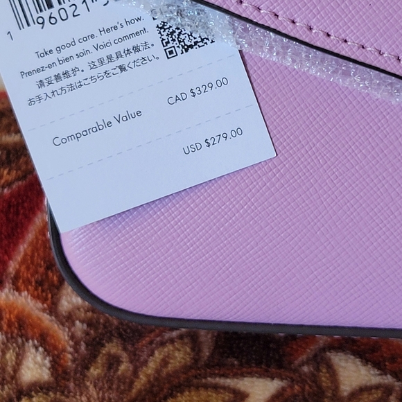 Kate Spade Sadie saffiano leather envelope Crossbody bag. - Picture 2 of 5